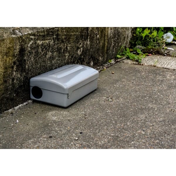 Sentry Metal Rat Baiting Box - Durable & Secure For Rodent Protection